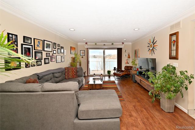 1966 Klingensmith Road 18C, Bloomfield Hills, MI 48302