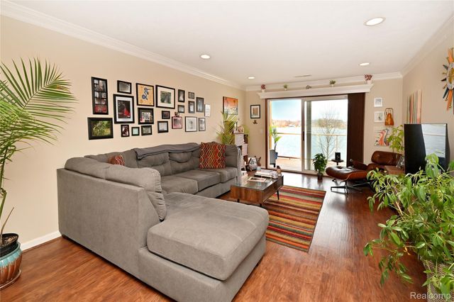 1966 Klingensmith Road 18C, Bloomfield Hills, MI 48302