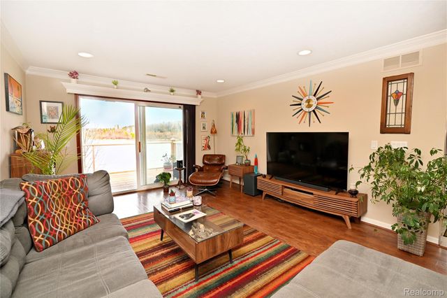 1966 Klingensmith Road 18C, Bloomfield Hills, MI 48302