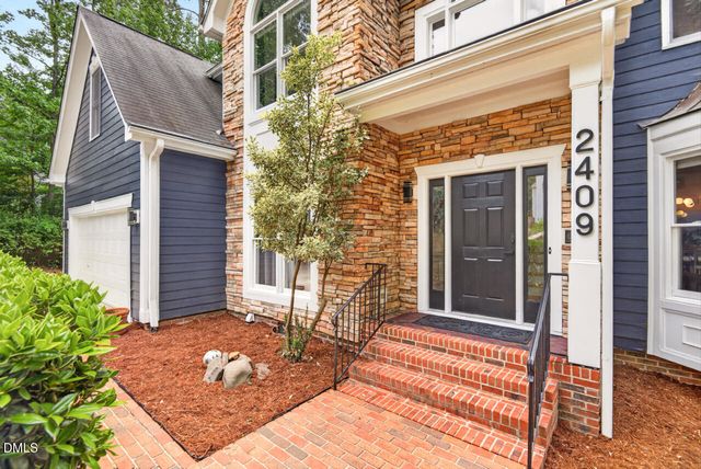 2409 Pathway Drive, Chapel Hill, NC 27516