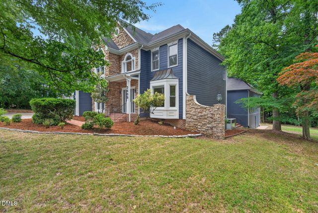 2409 Pathway Drive, Chapel Hill, NC 27516