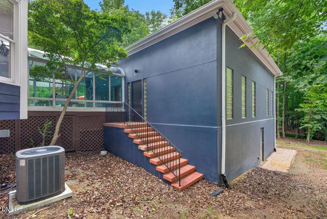 2409 Pathway Drive, Chapel Hill, NC 27516