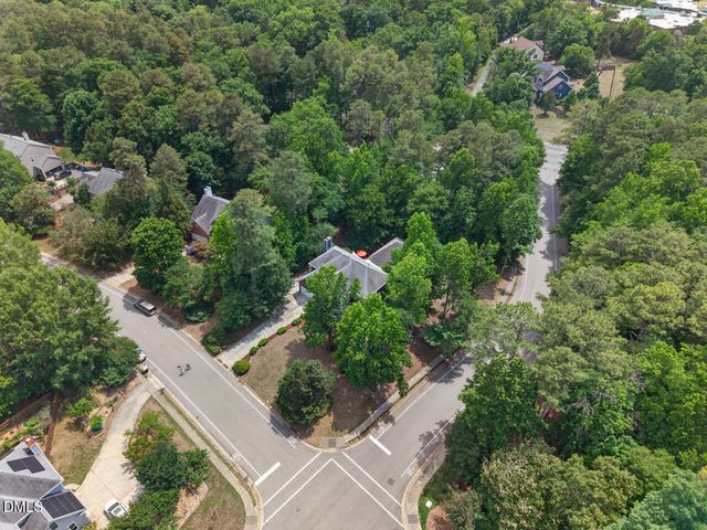 2409 Pathway Drive, Chapel Hill, NC 27516