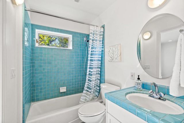 2222 Ocean Street, Santa Cruz, CA 95060