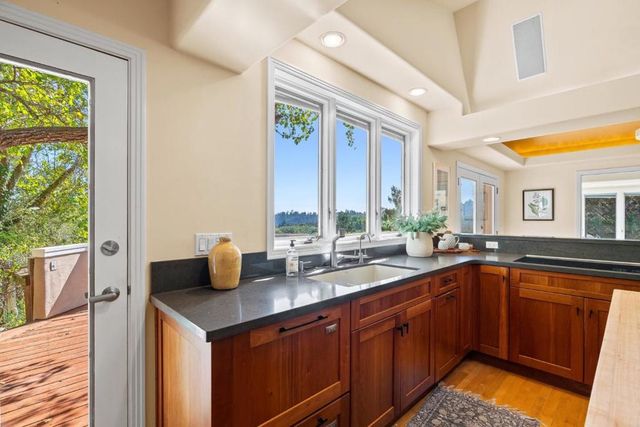 2222 Ocean Street, Santa Cruz, CA 95060