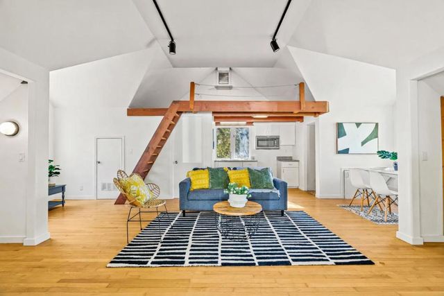 2222 Ocean Street, Santa Cruz, CA 95060