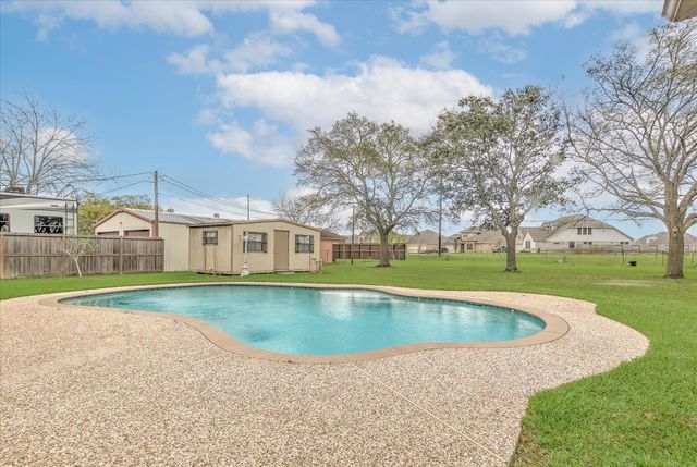 12114 Cherry Point Drive, Dayton, TX 77535