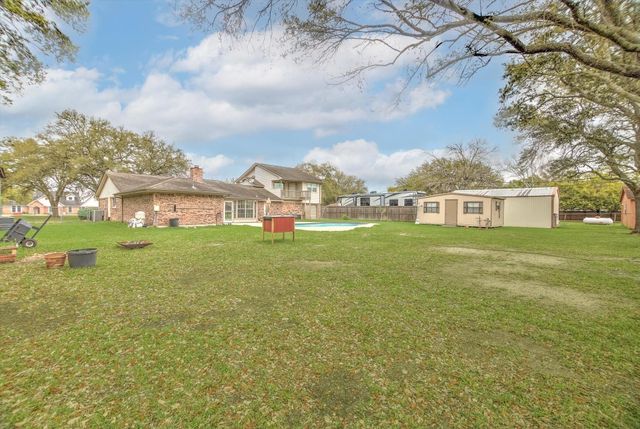 12114 Cherry Point Drive, Dayton, TX 77535