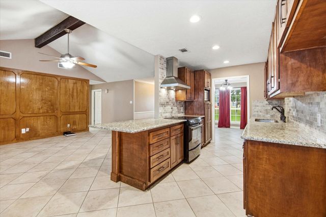 12114 Cherry Point Drive, Dayton, TX 77535
