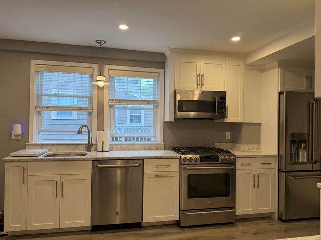 291 Russett Rd, Brookline, MA 02467