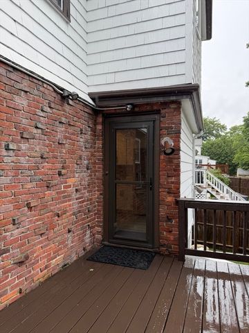 291 Russett Rd, Brookline, MA 02467