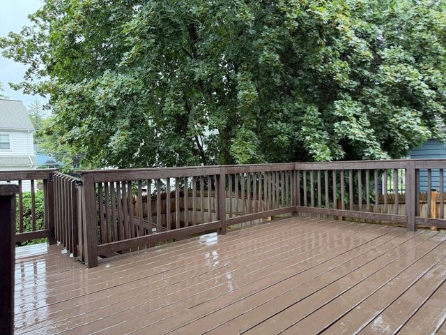 291 Russett Rd, Brookline, MA 02467
