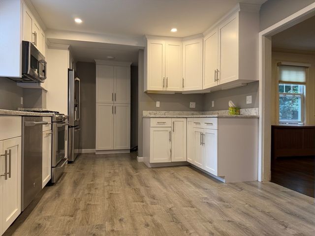 291 Russett Rd, Brookline, MA 02467