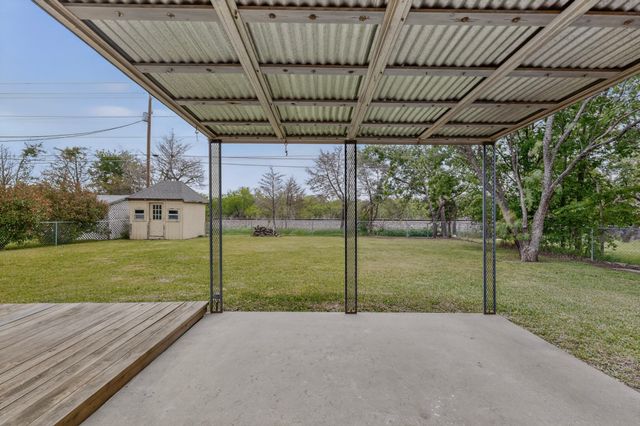 1718 Northwood Boulevard, Corsicana, TX 75110