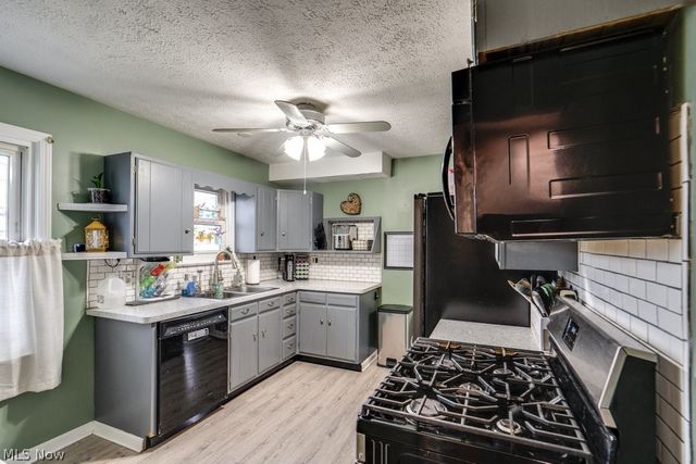 13513 York Boulevard, Garfield Heights, OH 44125