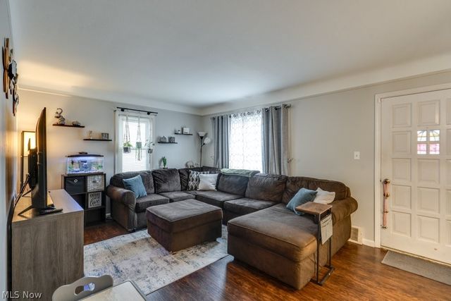 13513 York Boulevard, Garfield Heights, OH 44125