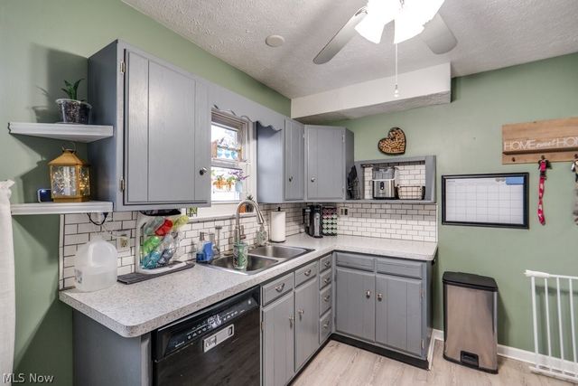 13513 York Boulevard, Garfield Heights, OH 44125