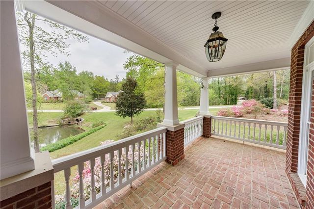 2718 Pitlochry Street SW, Conyers, GA 30094