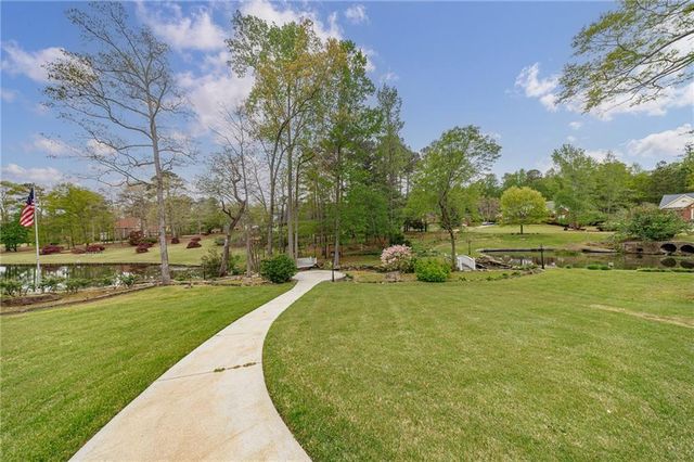 2718 Pitlochry Street SW, Conyers, GA 30094