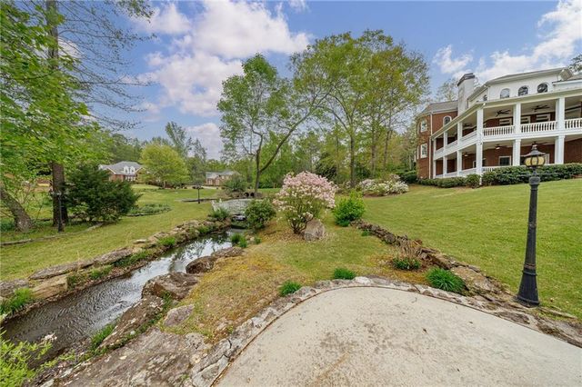 2718 Pitlochry Street SW, Conyers, GA 30094