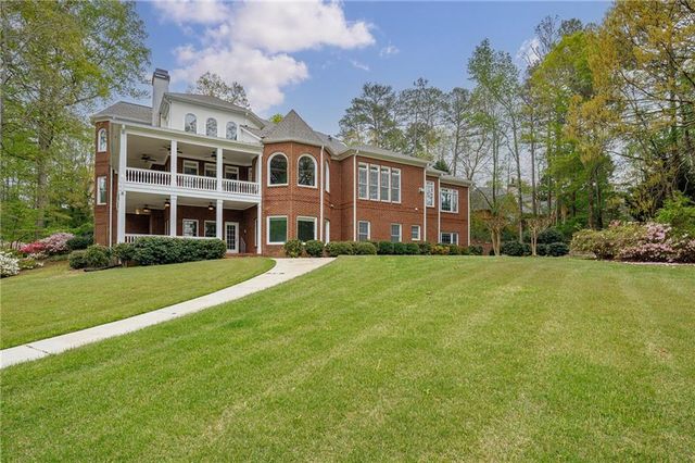 2718 Pitlochry Street SW, Conyers, GA 30094