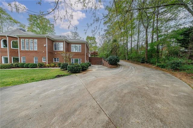 2718 Pitlochry Street SW, Conyers, GA 30094