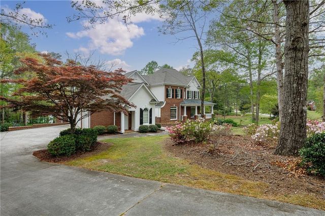 2718 Pitlochry Street SW, Conyers, GA 30094