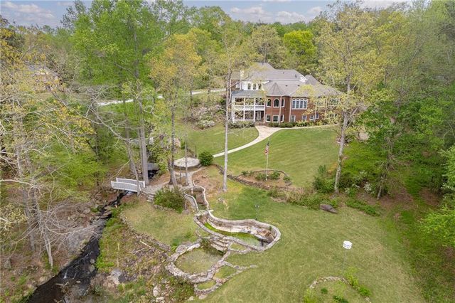 2718 Pitlochry Street SW, Conyers, GA 30094