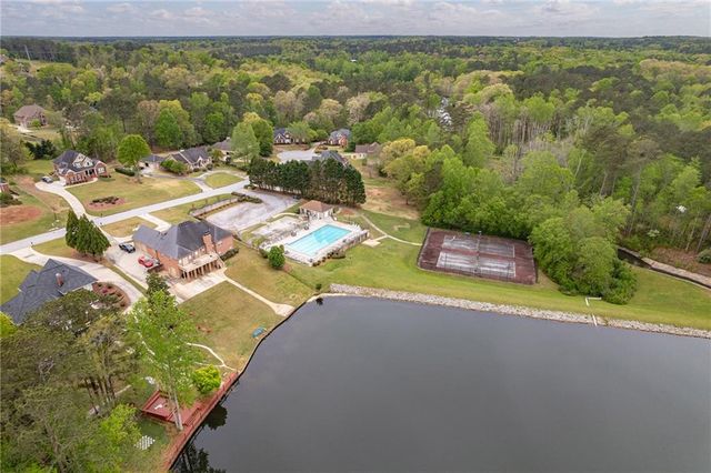 2718 Pitlochry Street SW, Conyers, GA 30094