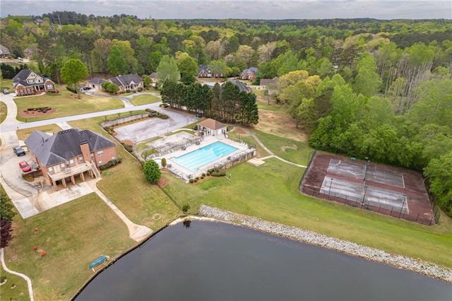 2718 Pitlochry Street SW, Conyers, GA 30094