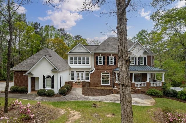 2718 Pitlochry Street SW, Conyers, GA 30094