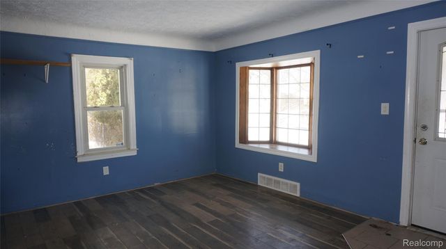 18841 Lathers Street, Livonia, MI 48152