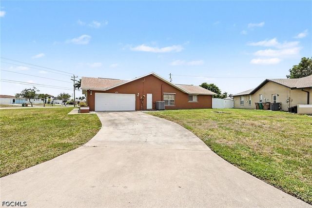 628 SE 21st LN, Cape Coral, FL 33990