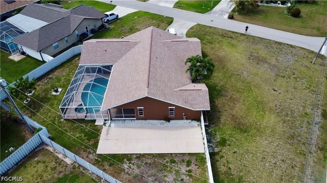 628 SE 21st LN, Cape Coral, FL 33990