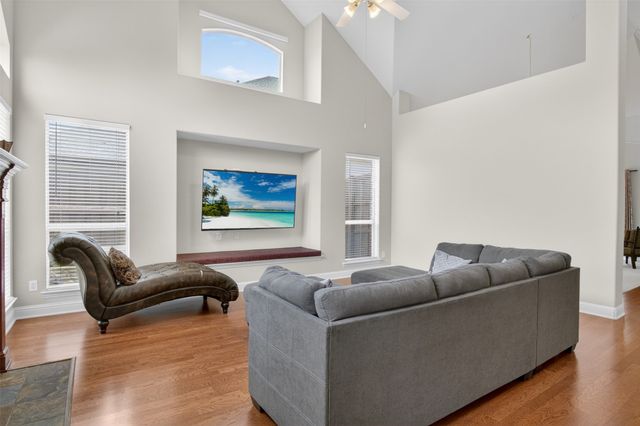 5645 Saint Thomas Drive, Plano, TX 75094