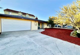 12040 Stagg Street, North Hollywood, CA 91605