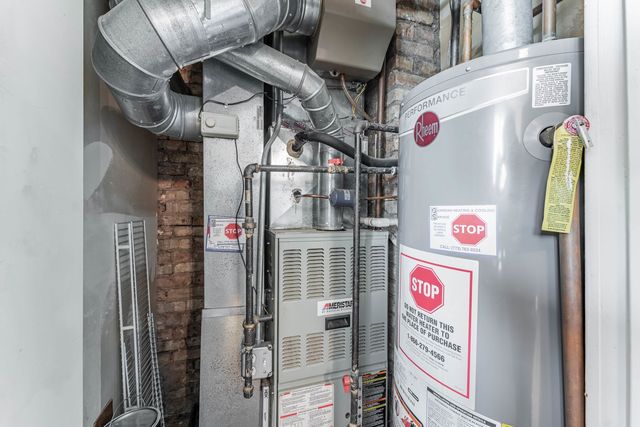 4704 N Kasson Avenue 3, Chicago, IL 60630