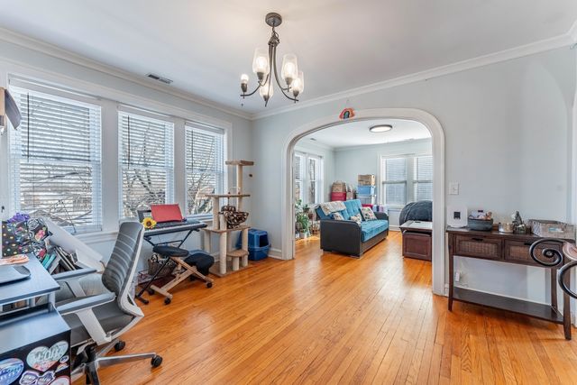 4704 N Kasson Avenue 3, Chicago, IL 60630