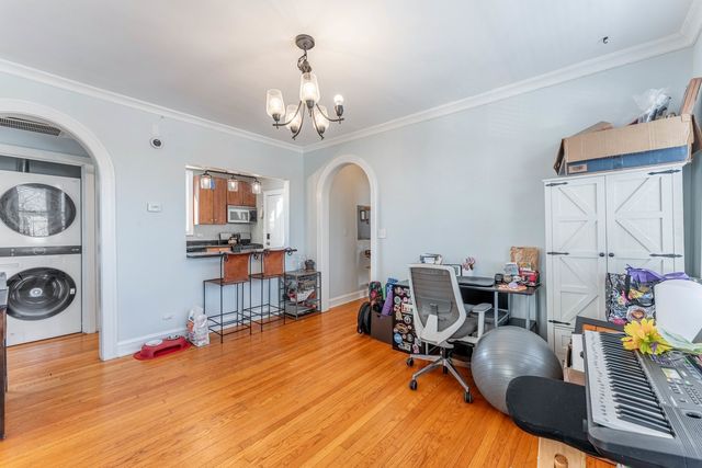 4704 N Kasson Avenue 3, Chicago, IL 60630