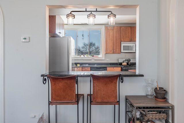 4704 N Kasson Avenue 3, Chicago, IL 60630