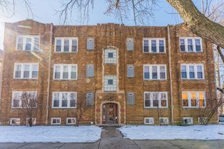 4704 N Kasson Avenue 3, Chicago, IL 60630