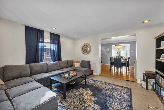 10444 Morross Street, Dearborn, MI 48126