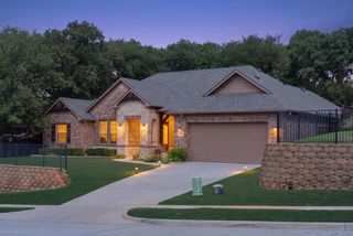 1303 Ballycastle Lane, Corinth, TX 76210