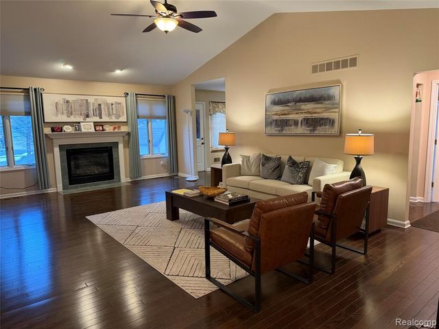 14144 Fairway Street, Livonia, MI 48154