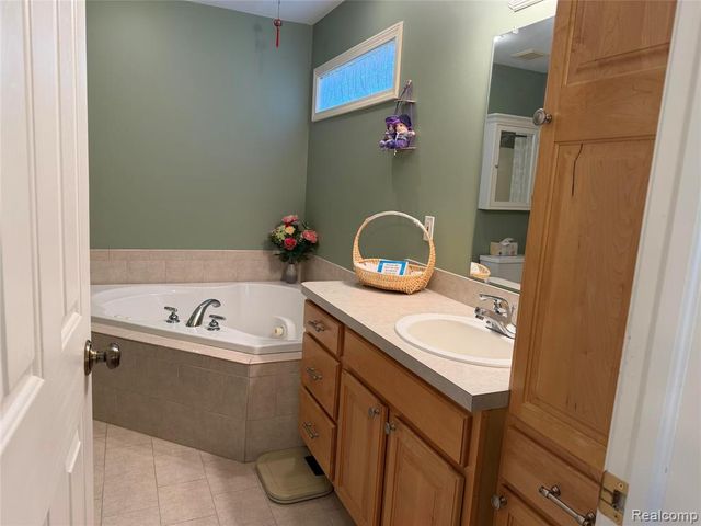 14144 Fairway Street, Livonia, MI 48154