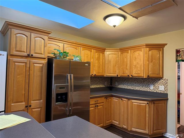 14144 Fairway Street, Livonia, MI 48154