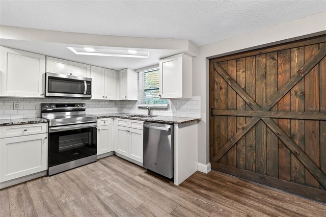 9016 RAINBOW LANE, Port Richey, FL 34668