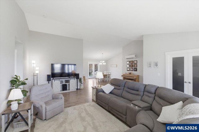 12008 NE Duck Inn Rd, Gervais, OR 97026