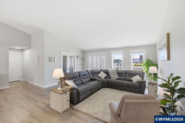 12008 NE Duck Inn Rd, Gervais, OR 97026