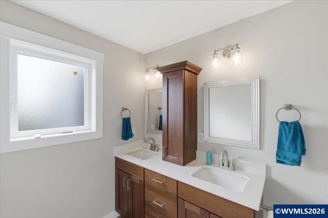 12008 NE Duck Inn Rd, Gervais, OR 97026